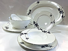 Carica l'immagine nel visualizzatore di Gallery, SET PIATTI 41PZ NARUMI BONE CHINA