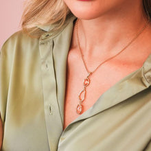 Carica l'immagine nel visualizzatore di Gallery, COLLANA CON CRISTALLI XGR743DO
