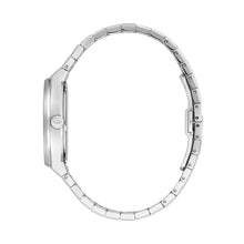 Carica l'immagine nel visualizzatore di Gallery, Orologio Uomo Philip Watch Windsurf R8253533002
Orologio da uomo Philip Watch della collezione Windsurf. Il movimento dell'orologio è al quarzo Swiss Made con funzioni datario. La cassa è in acciaio, diametro 38 mm. Il bracciale è in acciaio. Vetro zaffiro. Il quadrante è di colore nero. La resistenza all'acqua è di 10 atm / 100 metri. Referenza: R8253533002

Philip Watch R8253533002: un raffinato segnatempo Swiss Made dal fascino classico, caratterizzato da un elegante quadrante nero con indicazione della 
